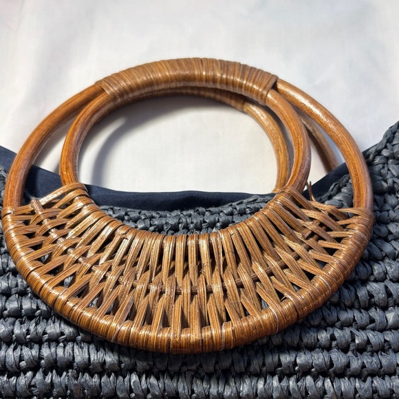 Elegant Blue Woven Handbag with Wooden Handles. Handles are gorgeous. - Picture 2 of 7